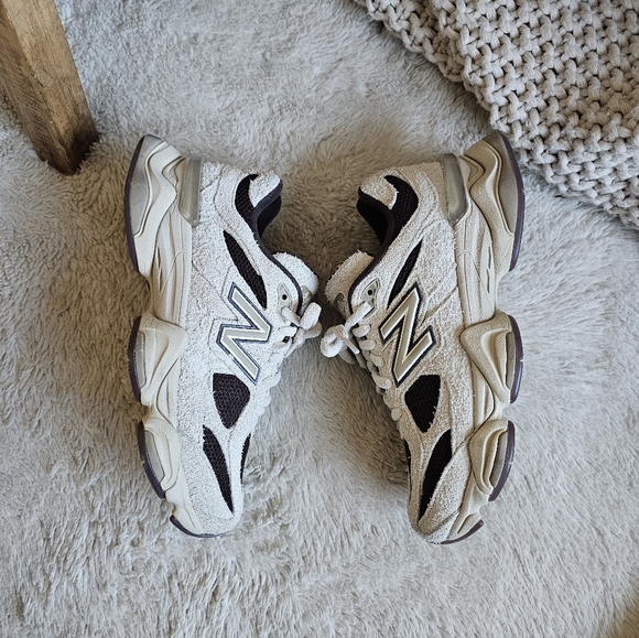 New Balance 9060 - Picture 8 of 13
